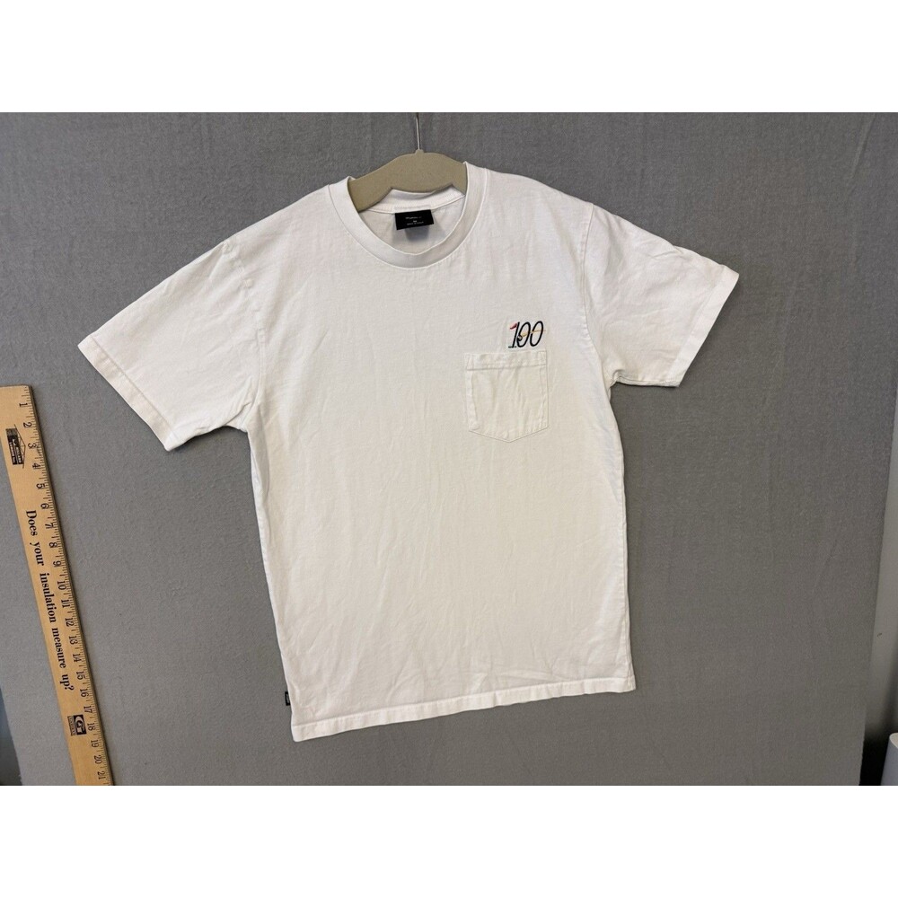 100 Thieves White Pocket T-Shirt Men's Size Medium 100 Flag Logo Short Sleeve